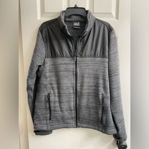 Men’s extra large Jack Wolfskin zip up outdoor winter jacket Gray